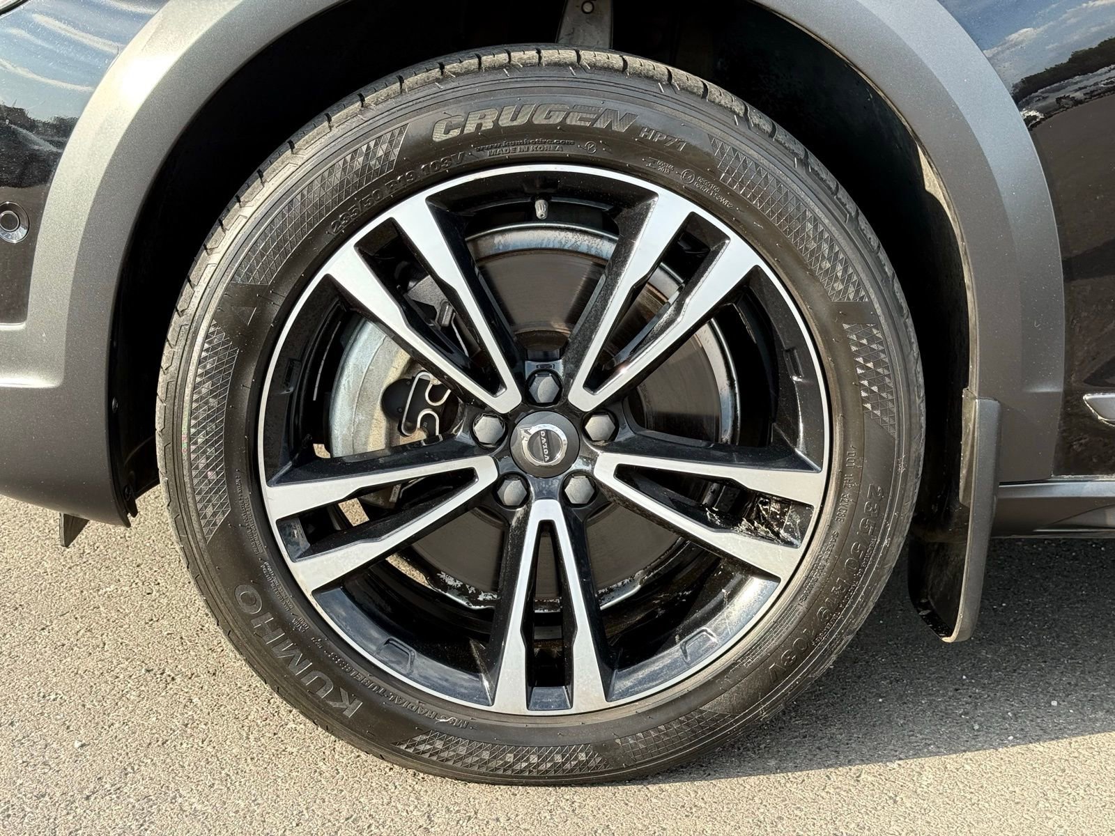 Used 2018 Volvo V90 T5 Cross Country w/ Convenience Package image 5