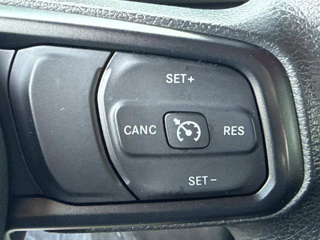 Used 2018 Jeep Wrangler Unlimited Sport image 12