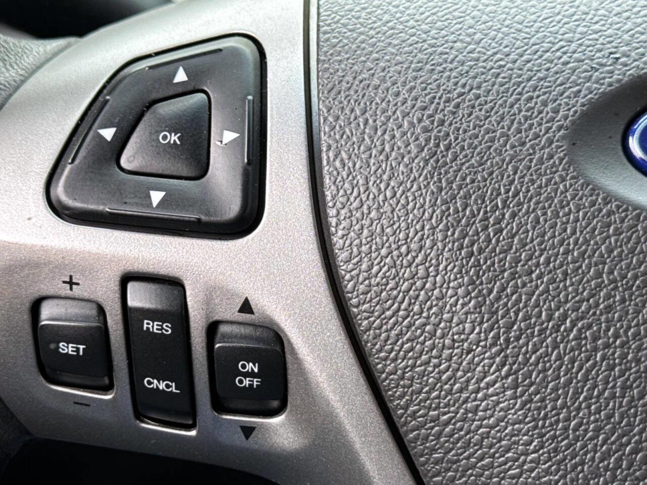 Used 2015 Ford Taurus SEL AWD/4WD image 18