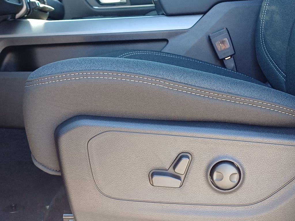 New 2026 RAM 1500 Big Horn AWD/4WD image 10