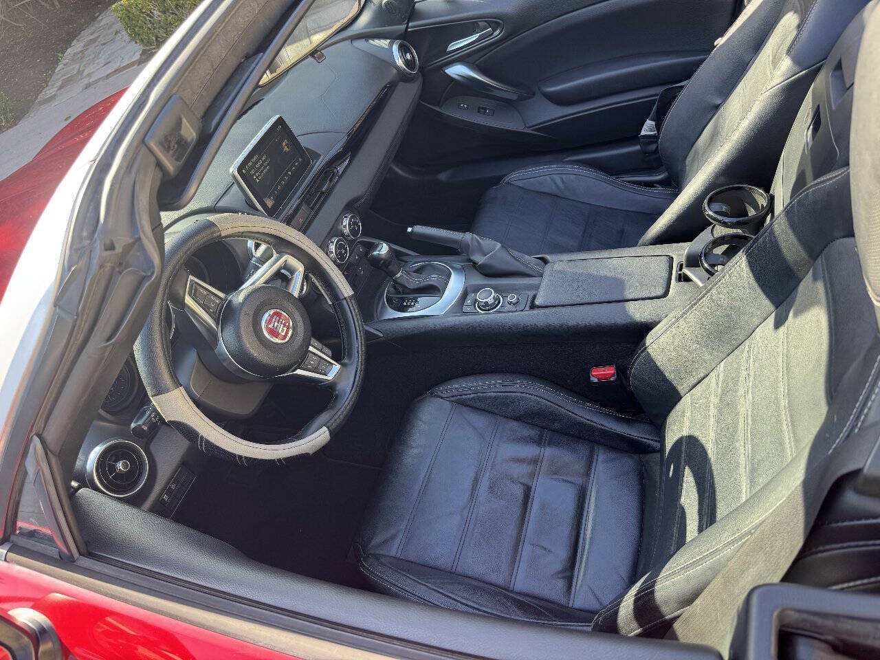 Used 2017 FIAT 124 Spider Lusso RWD image 12