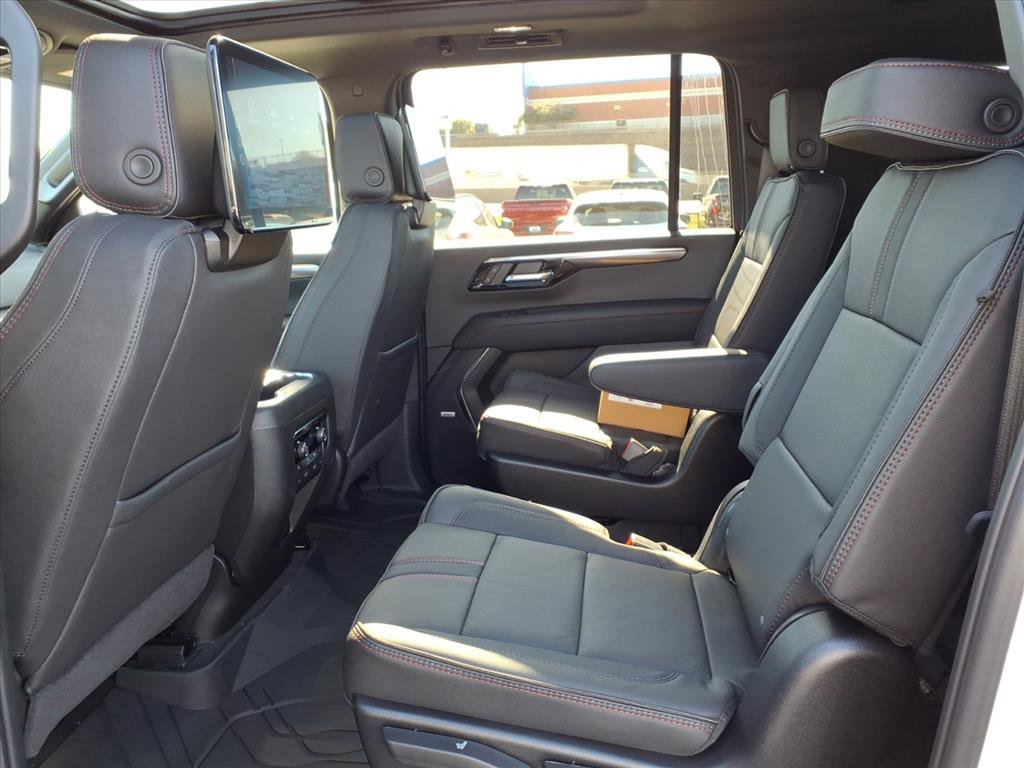 New 2026 Chevrolet Suburban RST w/ RST Capability Package image 15