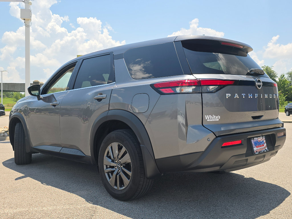 Used 2023 Nissan Pathfinder S FWD image 11