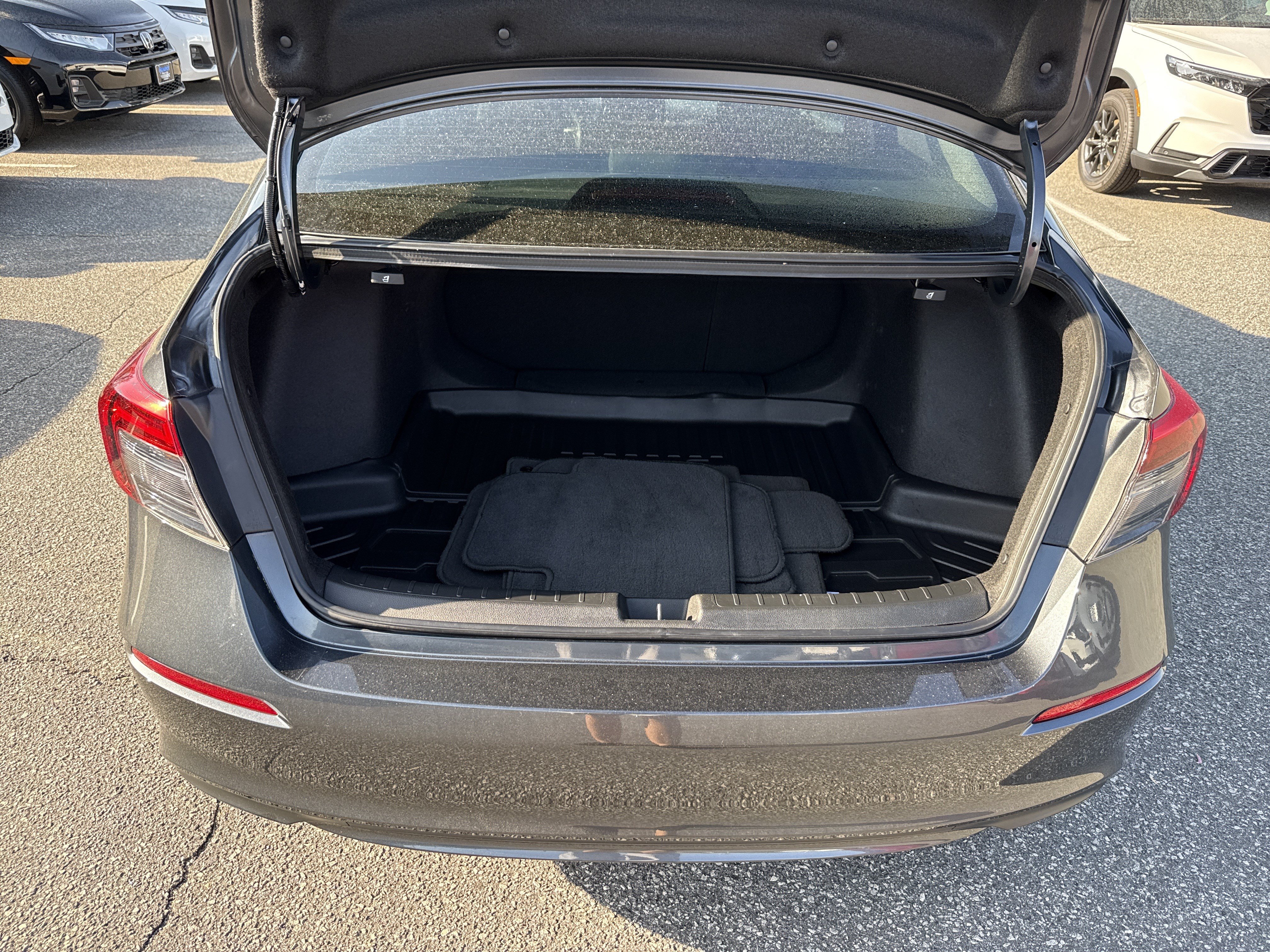 Certified 2023 Honda Civic EX image 33