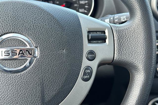 Used 2012 Nissan Rogue SV AWD/4WD image 26