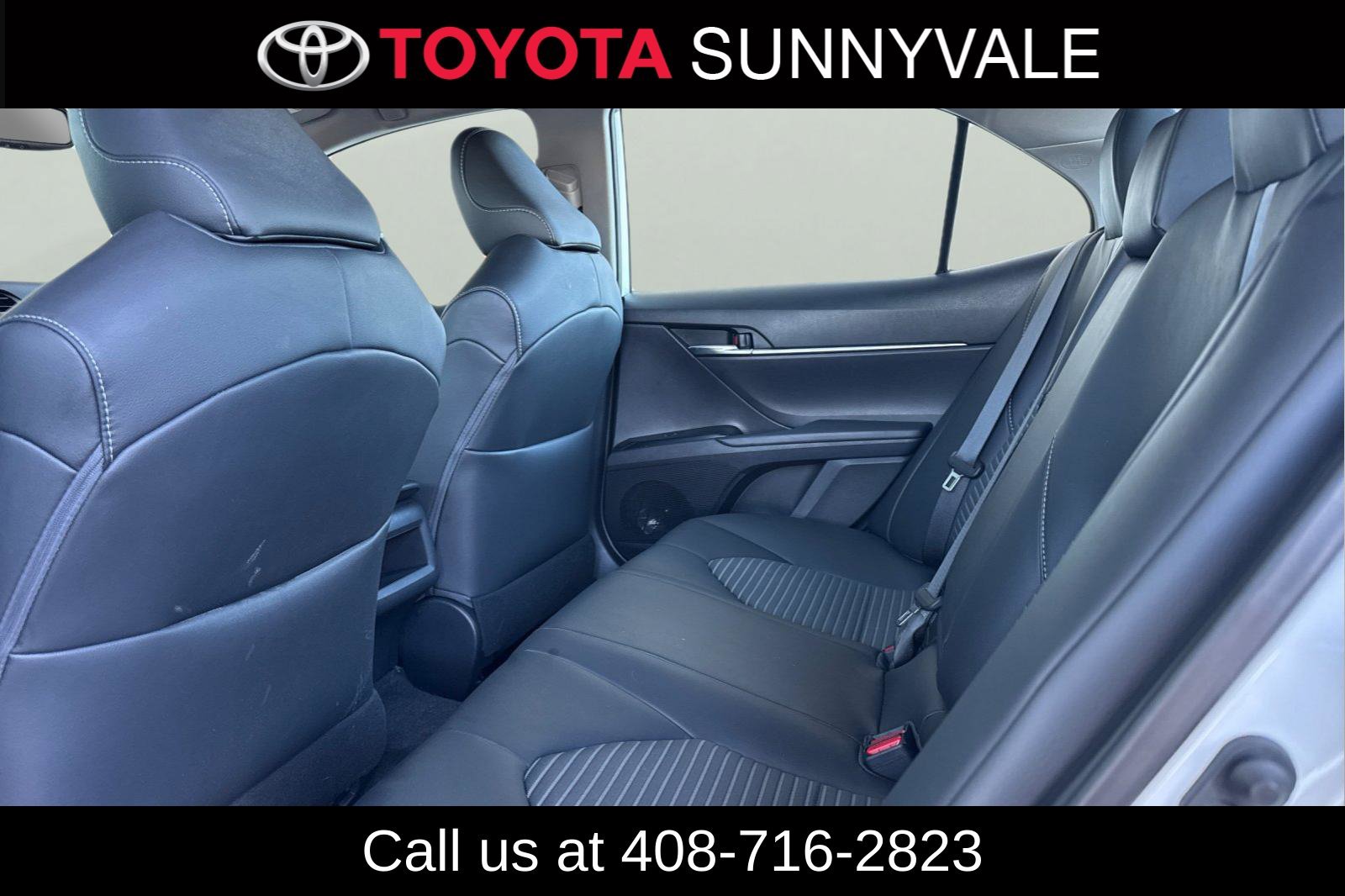 Used 2019 Toyota Camry SE w/ Convenience Package FWD image 5