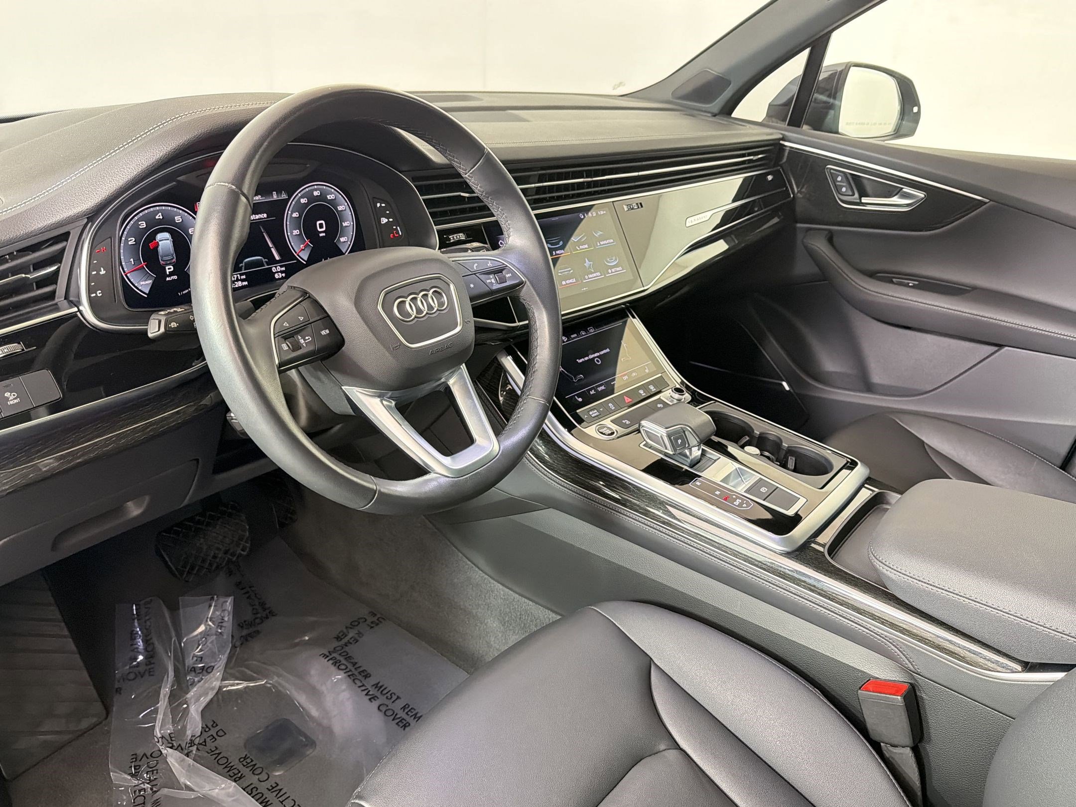 Certified 2023 Audi Q7 3.0T Premium Plus AWD/4WD image 4