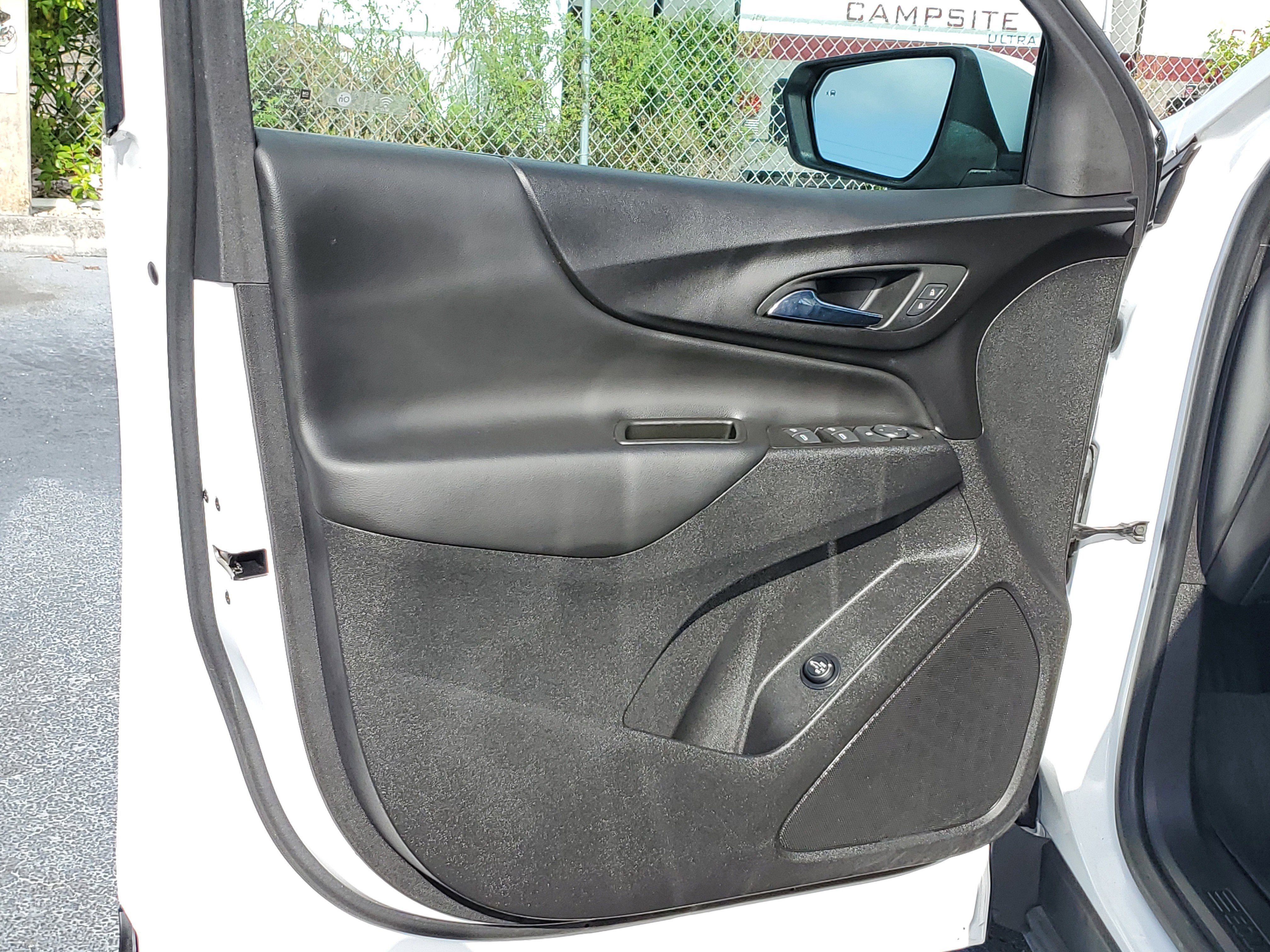 Used 2022 Chevrolet Equinox LT FWD image 18