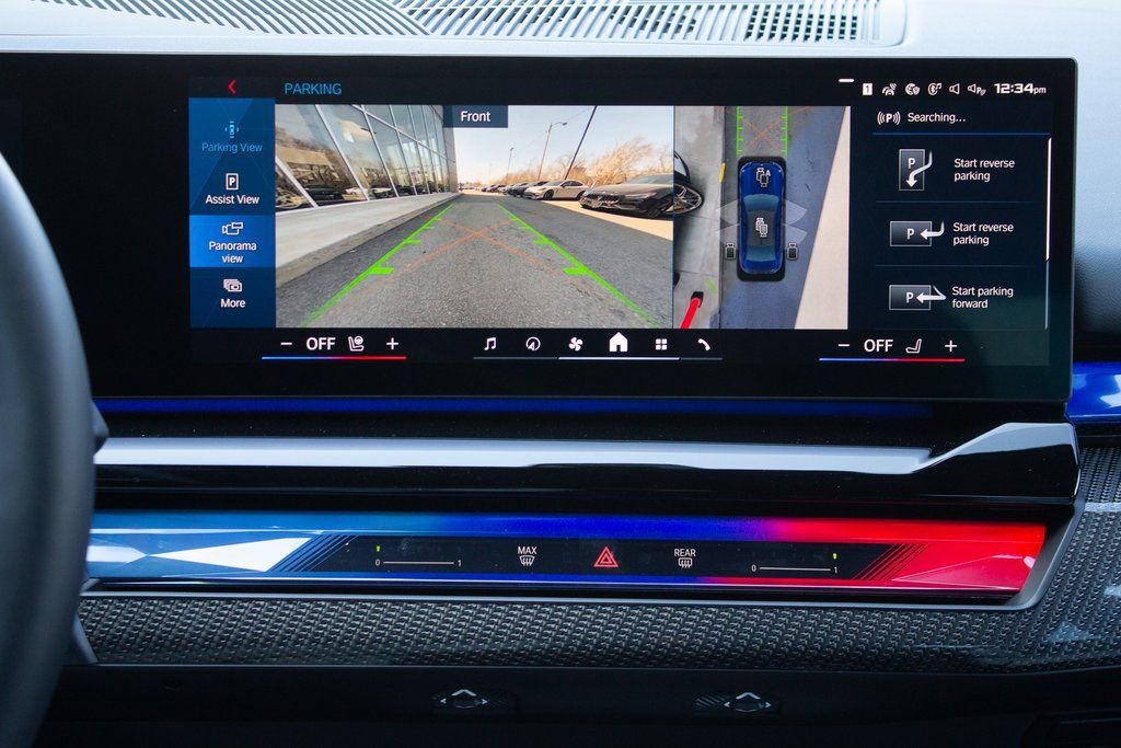 Used 2025 BMW M5 w/ Carbon Package image 18