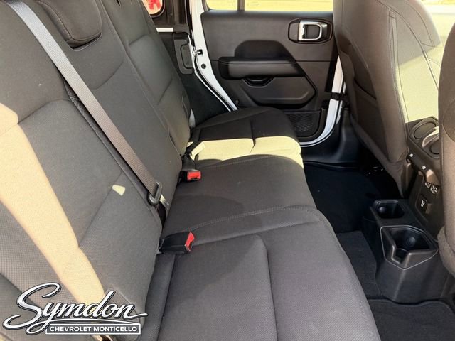 Used 2020 Jeep Wrangler Unlimited Sahara image 21