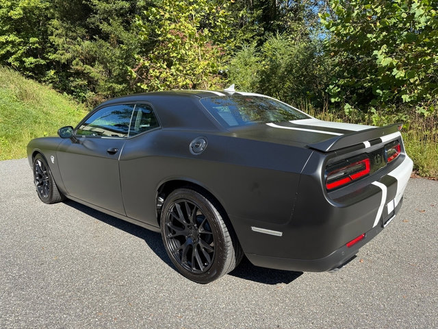 Used 2022 Dodge Challenger R/T Scat Pack w/ Shaker Package image 8