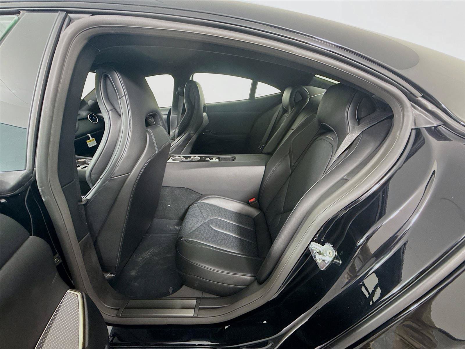 New 2025 Karma Revero Luxury RWD image 11