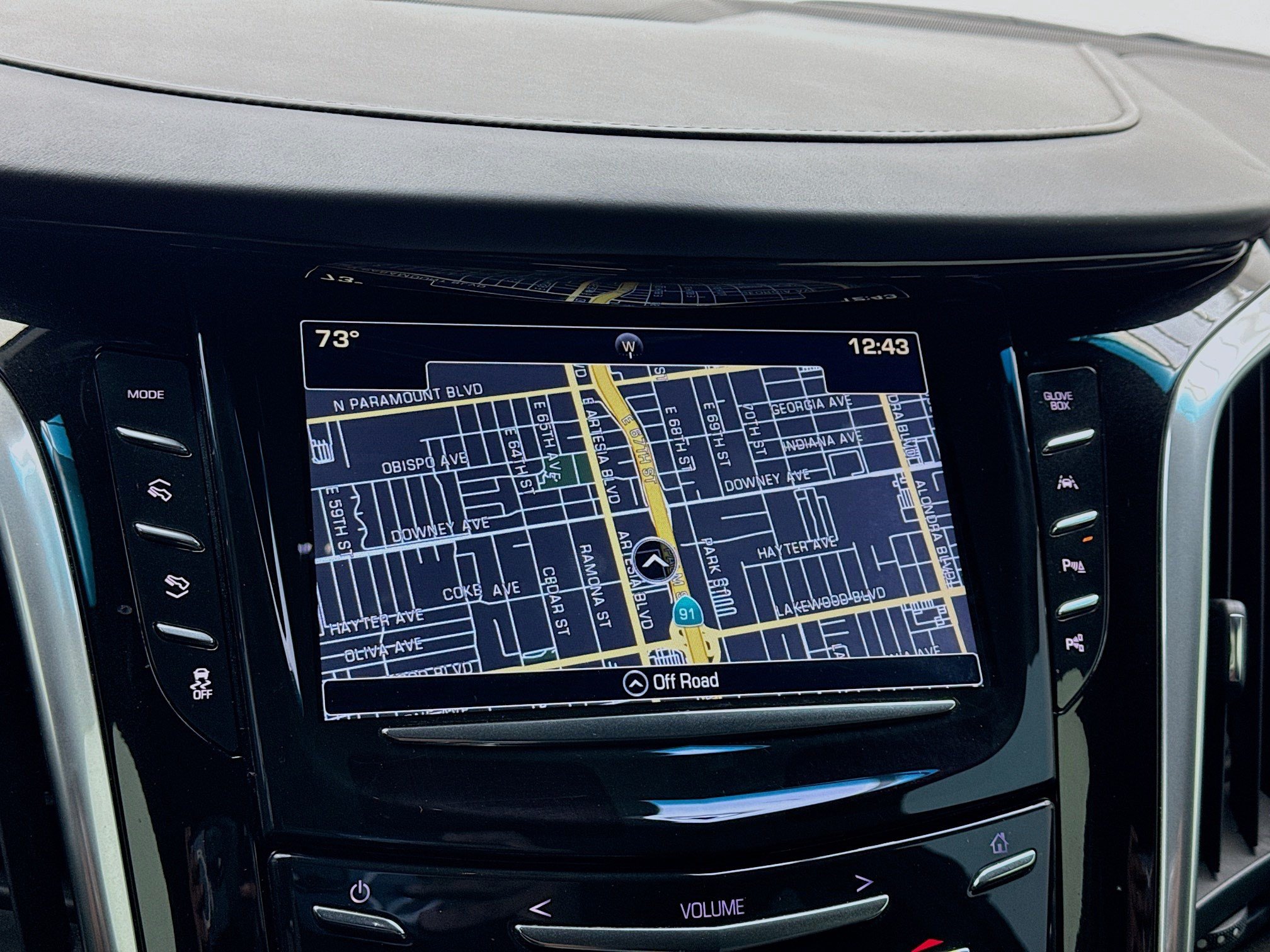 Used 2020 Cadillac Escalade Platinum AWD/4WD image 9