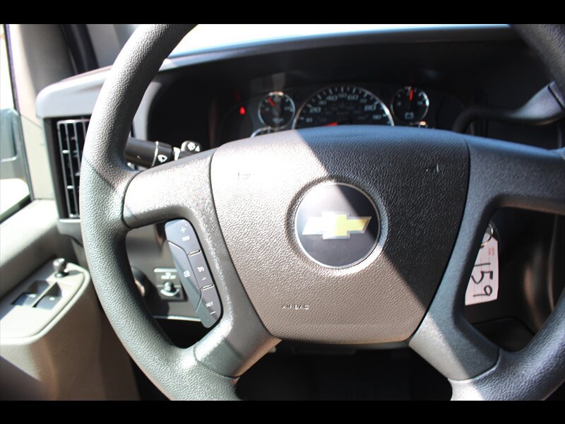 Used 2025 Chevrolet Express 3500 LT w/ LT Preferred Equipment Group RWD image 33