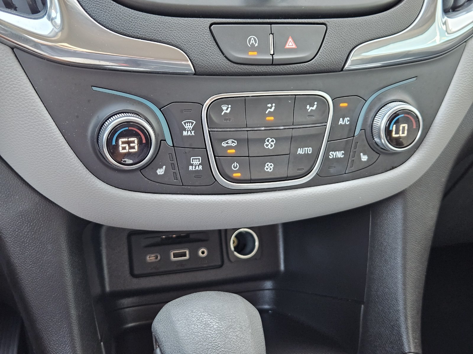 Certified 2024 Chevrolet Equinox LT FWD image 22
