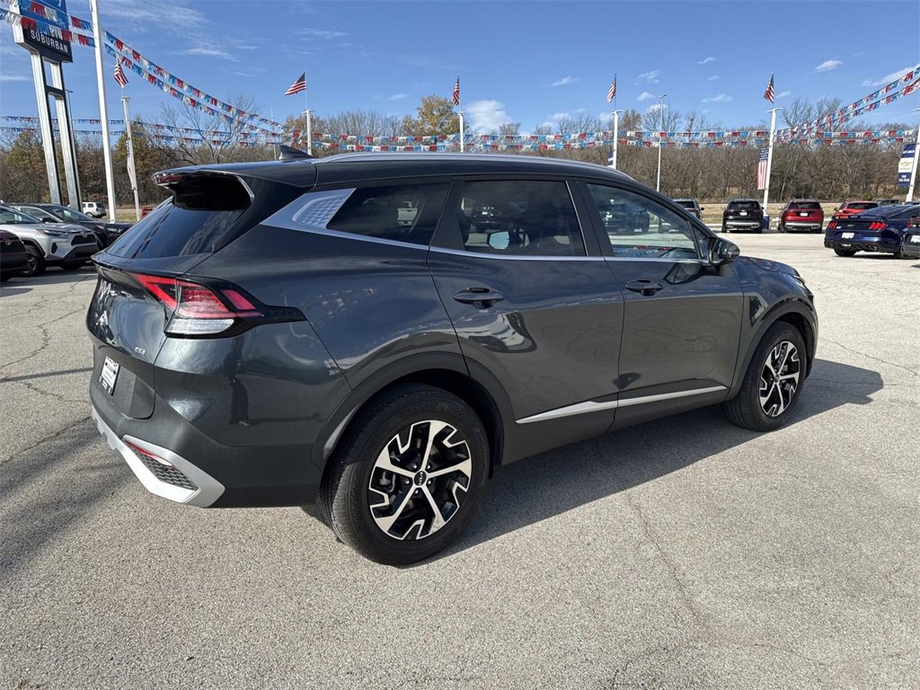 Used 2024 Kia Sportage EX image 7