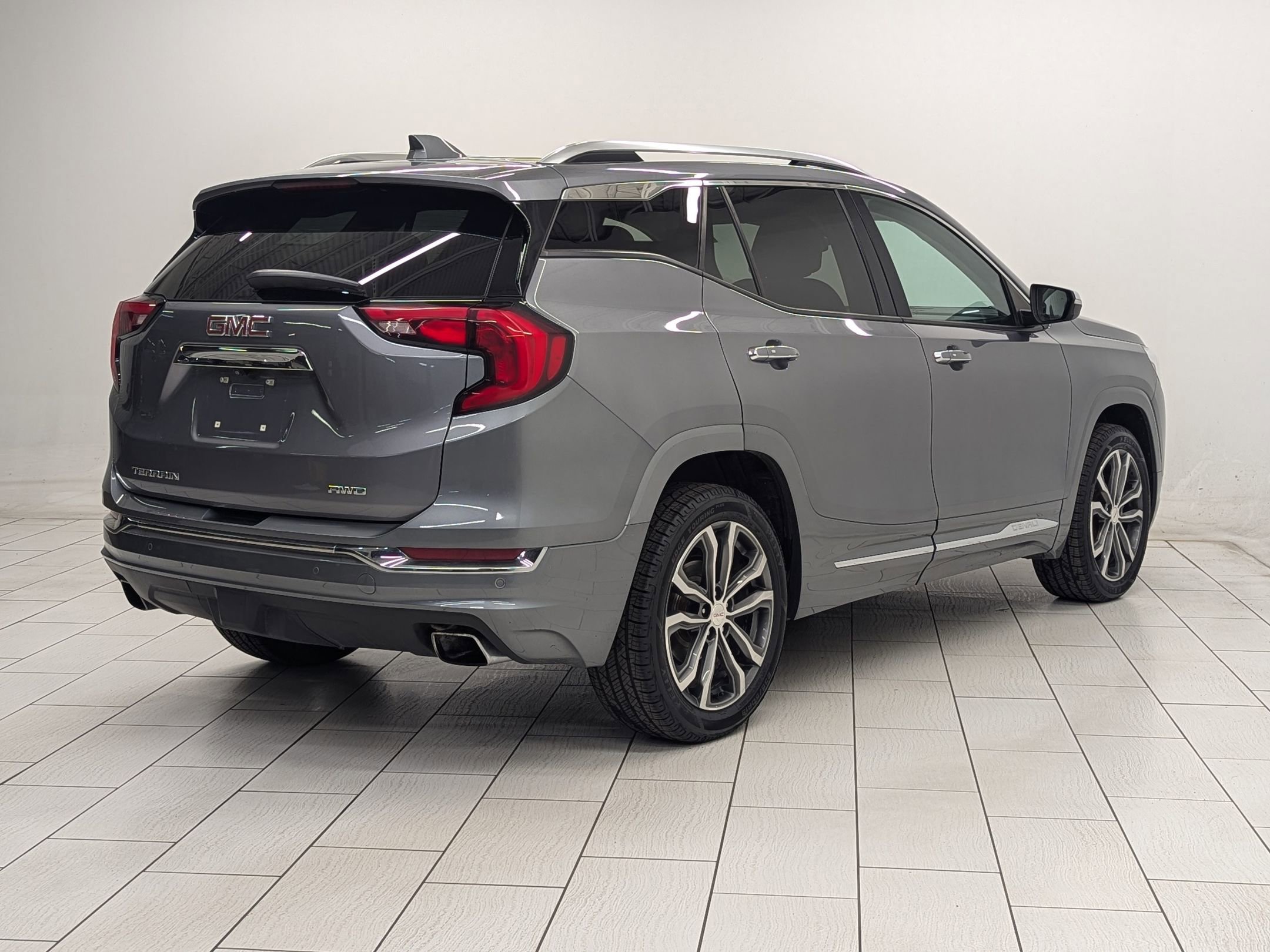 Used 2020 GMC Terrain Denali image 7