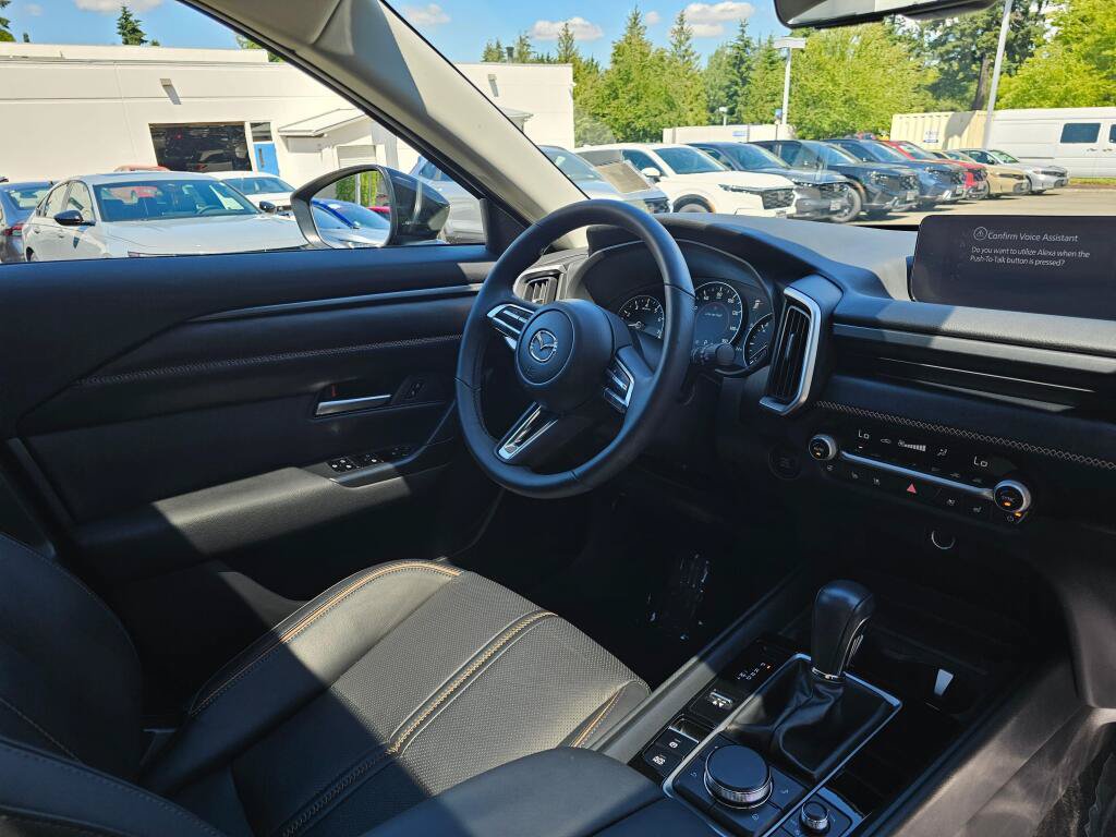 Used 2025 MAZDA CX-50 AWD 2.5 Turbo w/ Cargo Package image 10