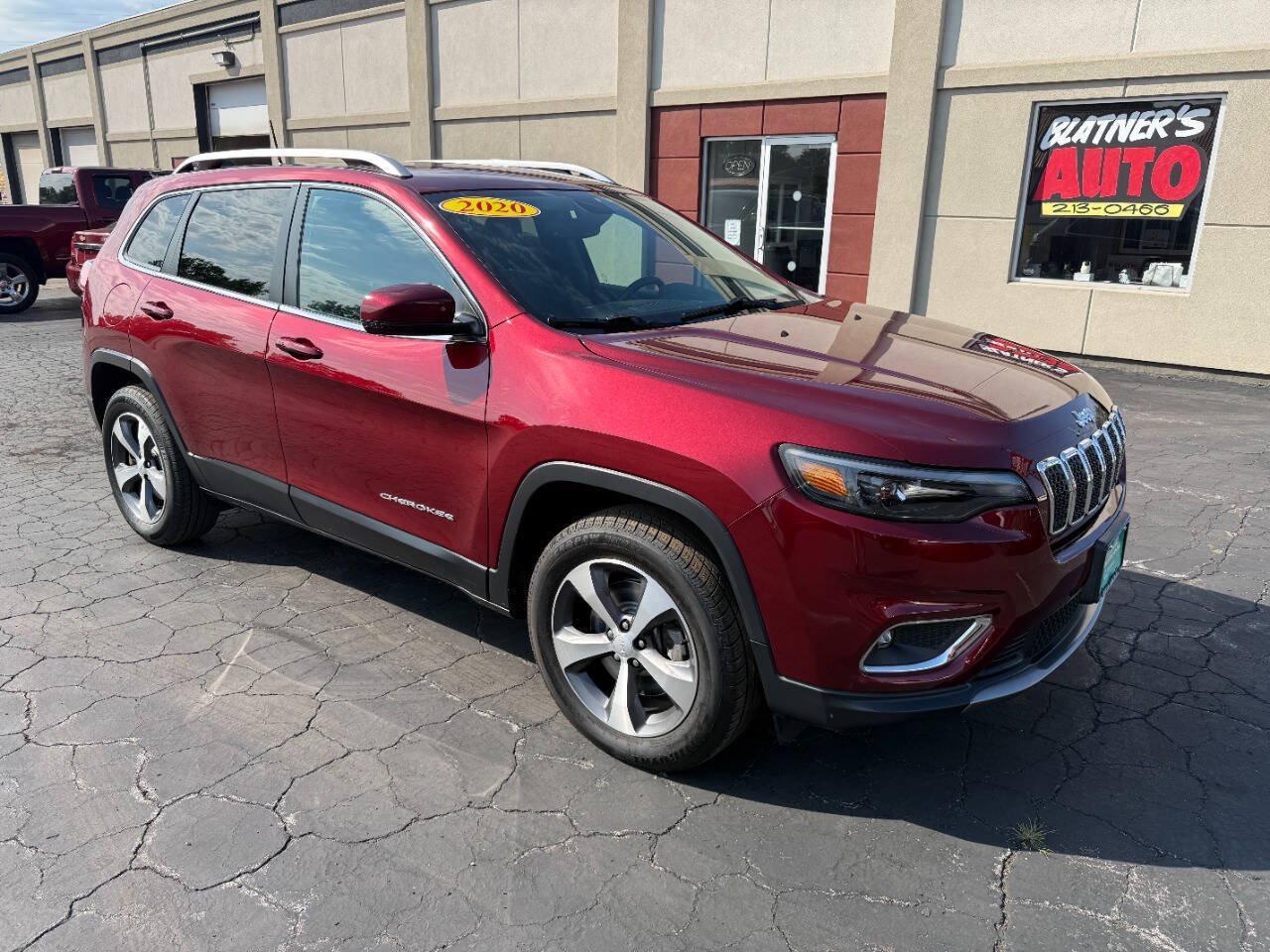 Used 2020 Jeep Cherokee Limited AWD/4WD image 1