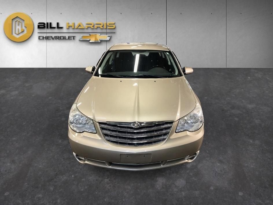 Used 2010 Chrysler Sebring Limited image 8