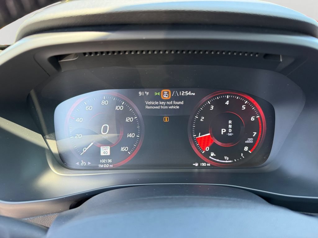 Used 2021 Volvo XC40 T5 Momentum AWD/4WD image 26