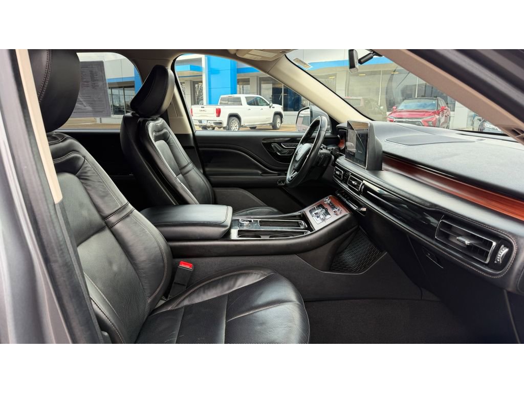 Used 2022 Lincoln Aviator Reserve w/ Equipment Group 201A image 13