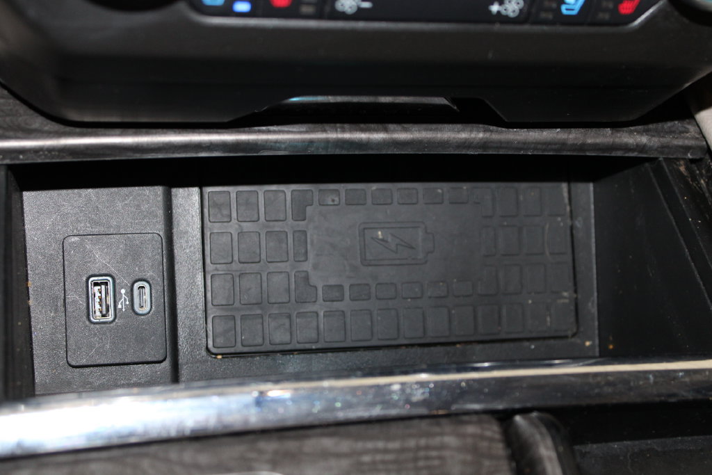 Used 2021 Ford Expedition Limited AWD/4WD image 46