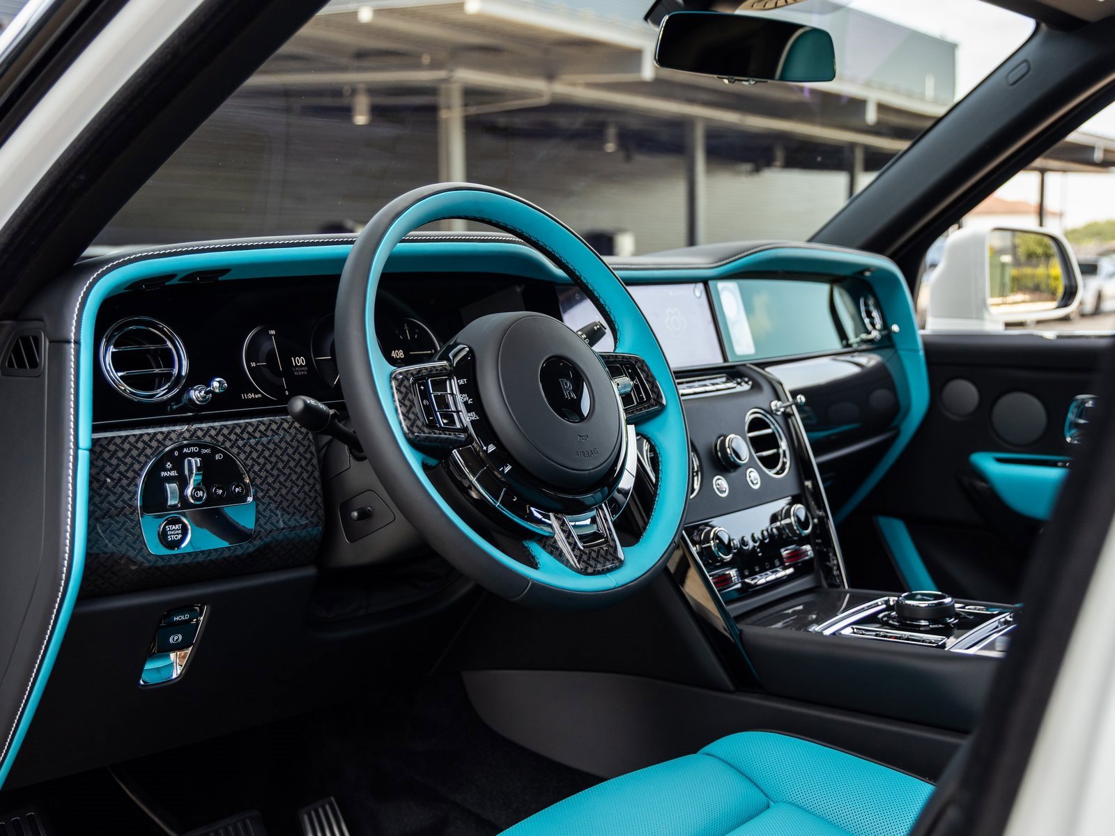 New 2026 Rolls-Royce Cullinan Black Badge image 33