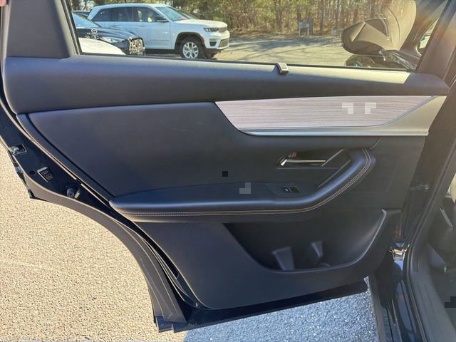 Used 2025 MAZDA CX-90 3.3 Turbo w/ Preferred Package image 16