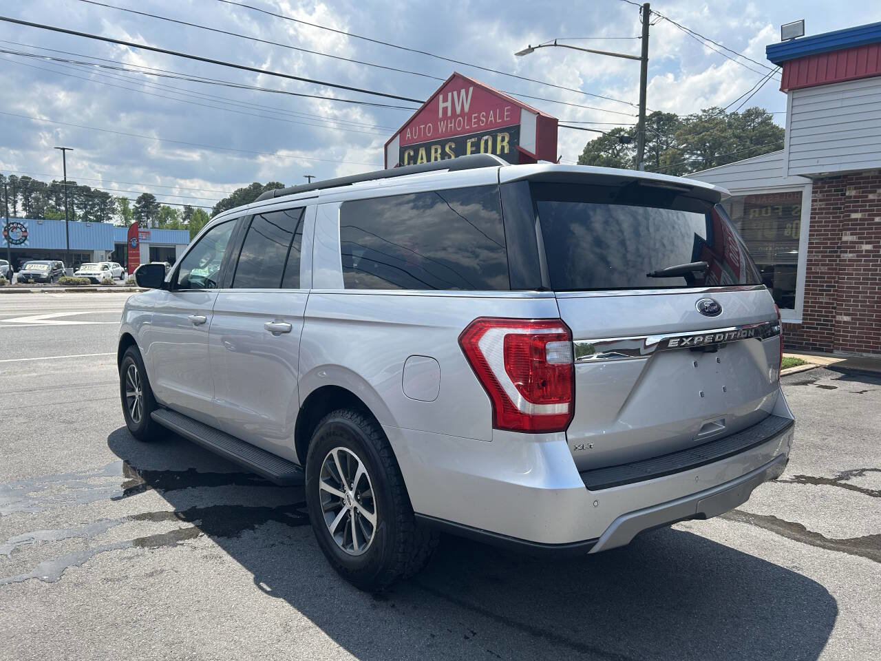 Used 2019 Ford Expedition Max XLT image 7