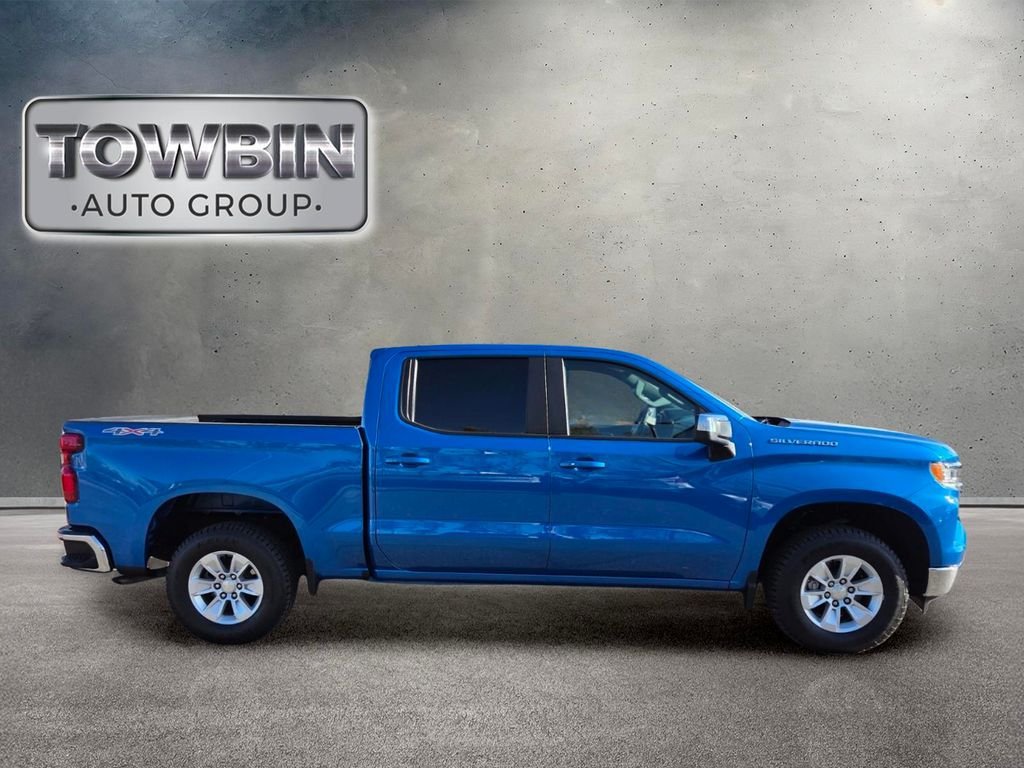 Used 2023 Chevrolet Silverado 1500 LT AWD/4WD image 3