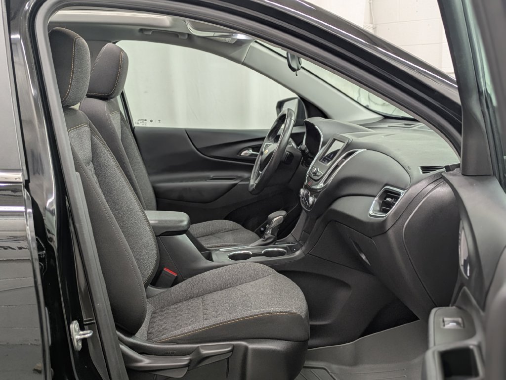 Used 2022 Chevrolet Equinox LT AWD/4WD image 22