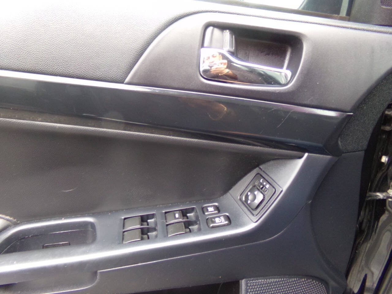 Used 2016 Mitsubishi Lancer ES FWD image 20