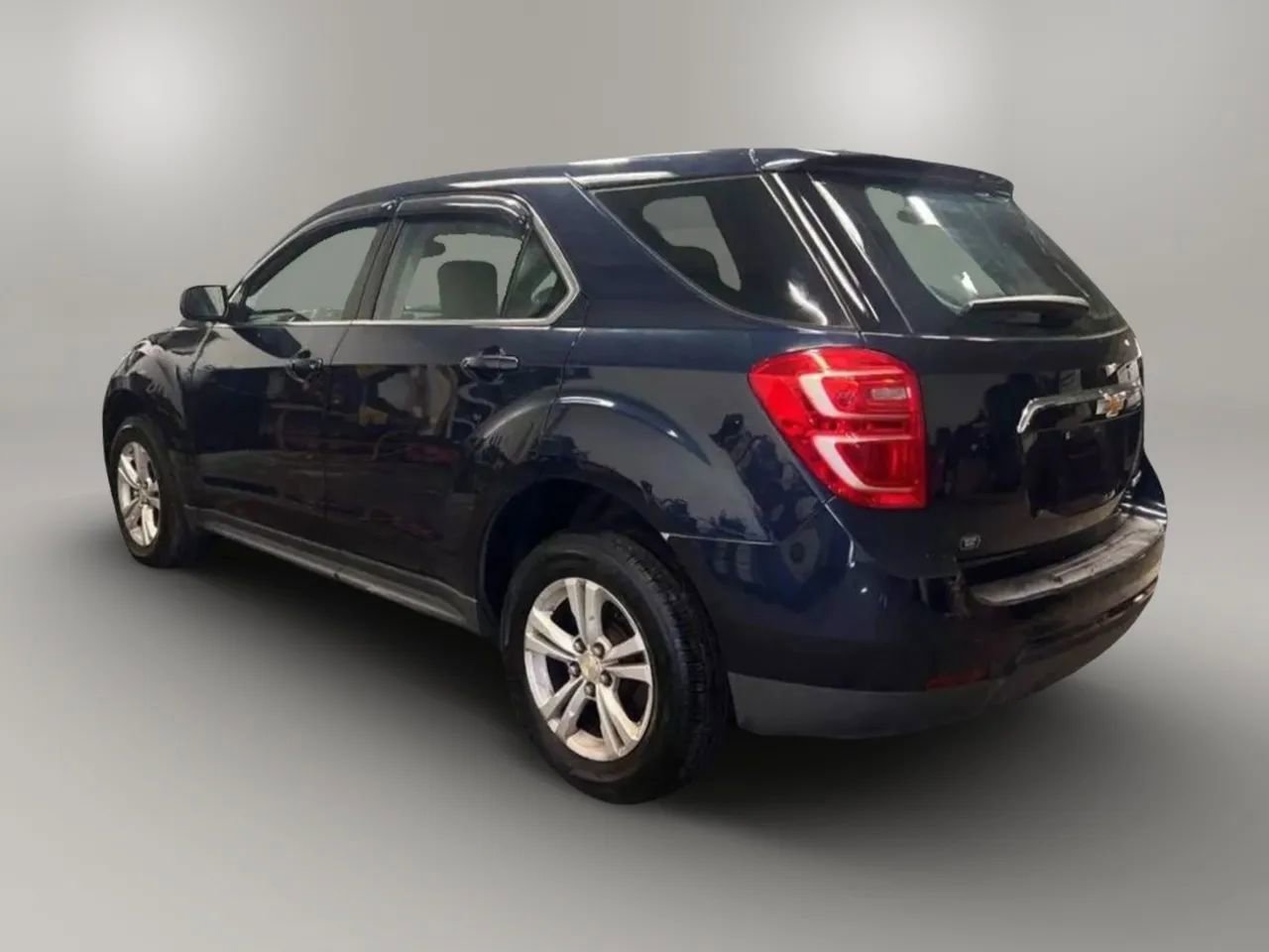 Used 2016 Chevrolet Equinox LS image 5