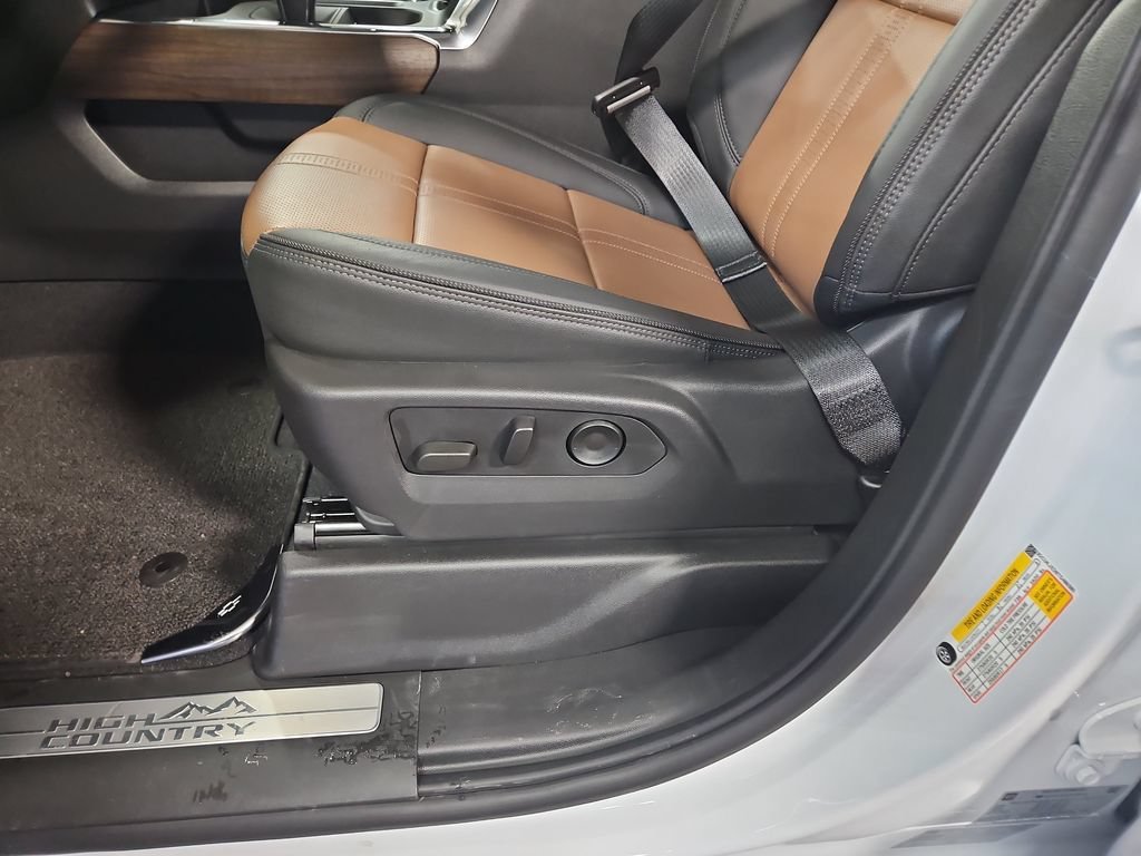 New 2026 Chevrolet Silverado 1500 High Country AWD/4WD image 31