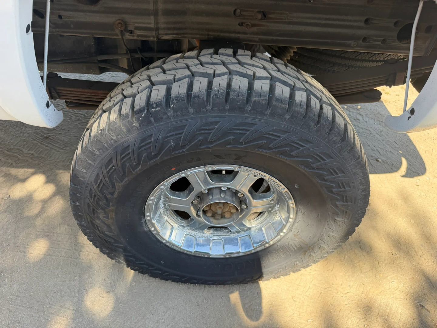 Used 2005 Chevrolet Silverado 2500 LT w/ Heavy-Duty Power Package AWD/4WD image 35