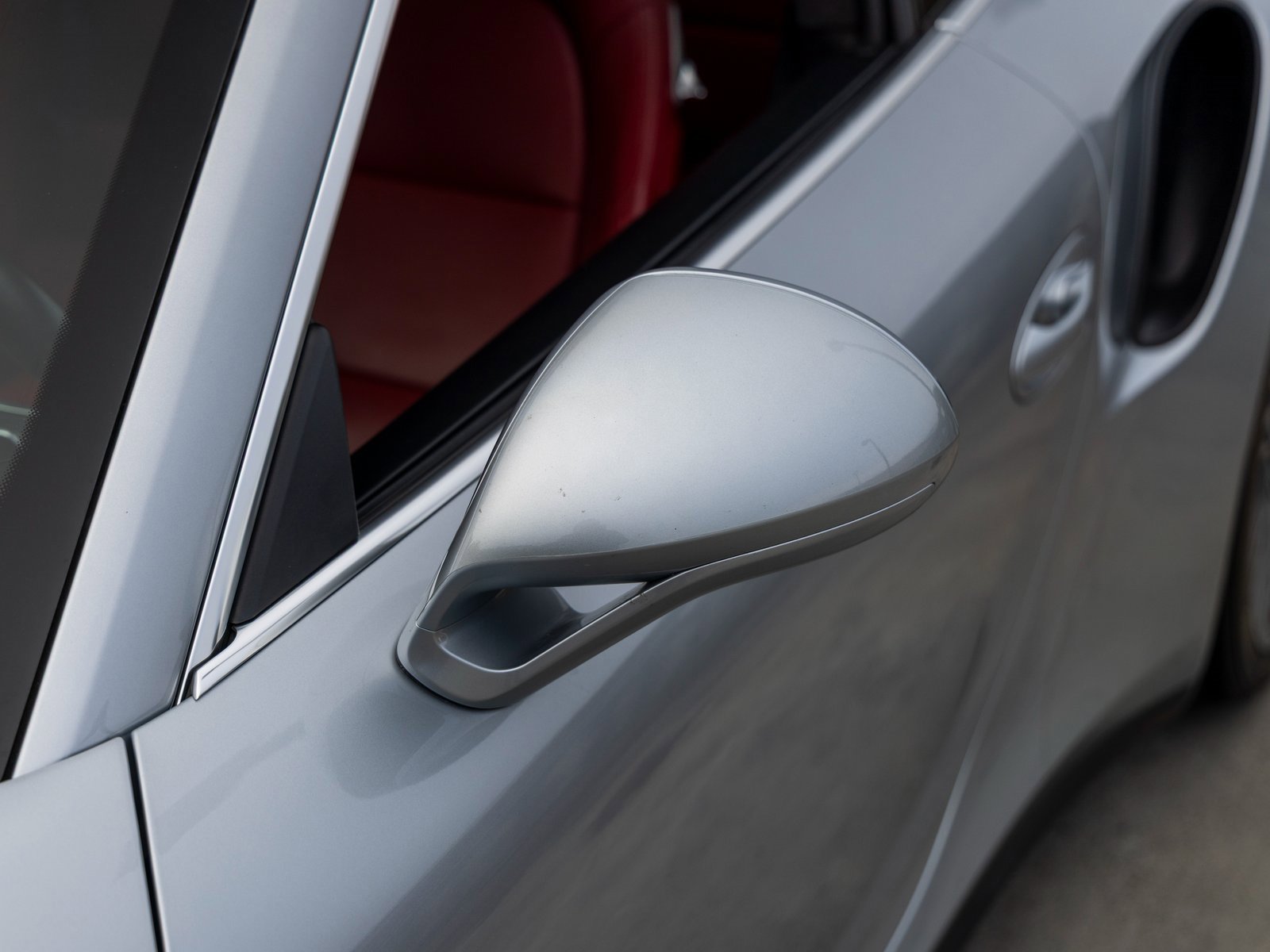 Used 2015 Porsche 911 Turbo image 17