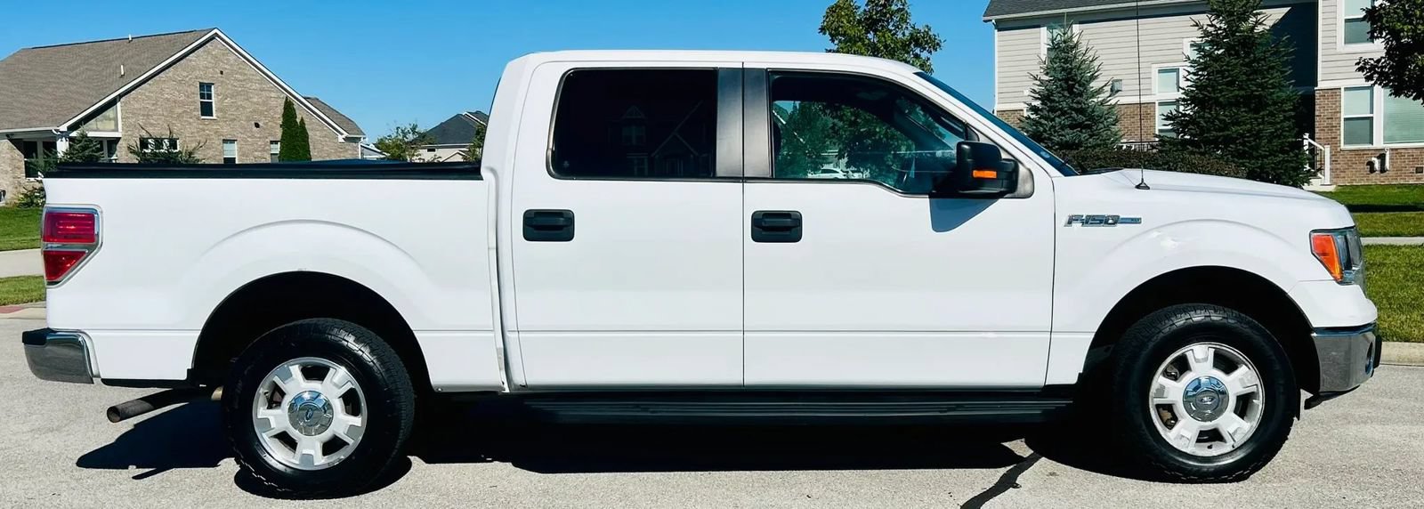 Used 2014 Ford F150 XLT w/ XLT Convenience Package RWD image 8
