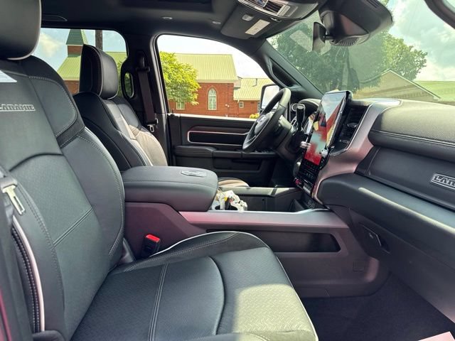 New 2026 RAM 2500 Laramie AWD/4WD image 10