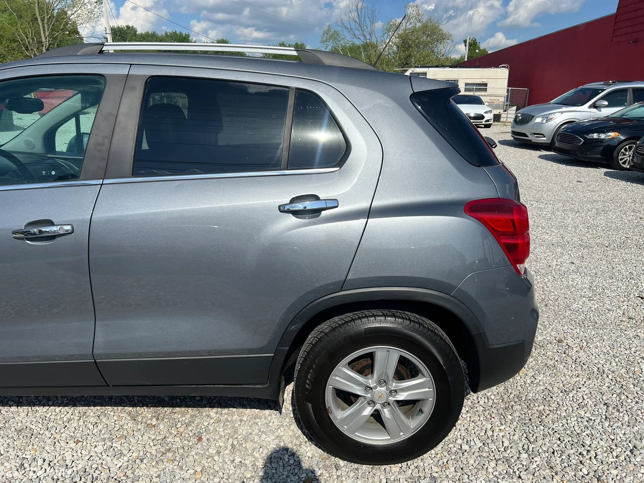 Used 2019 Chevrolet Trax LT w/ LT Convenience Package FWD image 5