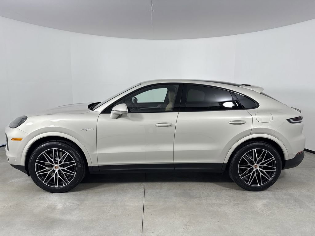 New 2026 Porsche Cayenne image 2