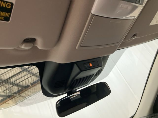 Used 2024 Nissan Rogue SV image 18