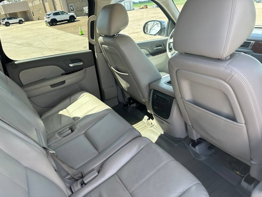Used 2012 Chevrolet Suburban LT w/ All-Star Edition AWD/4WD image 24