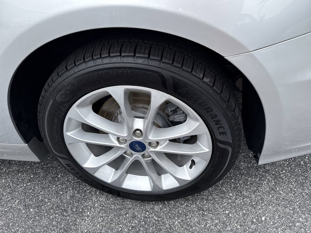Used 2019 Ford Fusion Energi Titanium FWD image 19
