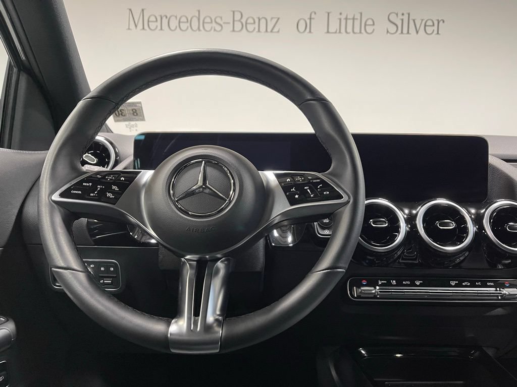Used 2026 Mercedes-Benz GLA 250 4MATIC image 31
