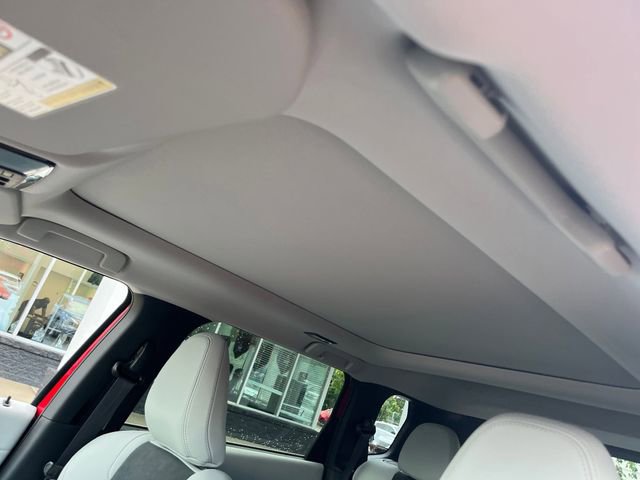 New 2025 Mitsubishi Outlander SE image 16