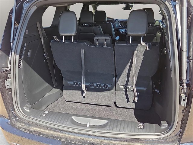 New 2026 Chrysler Pacifica Select image 9