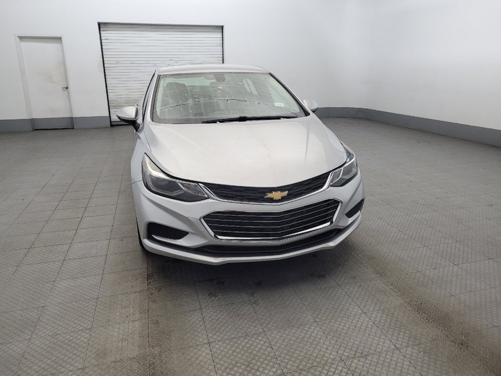 Used 2018 Chevrolet Cruze LT image 14
