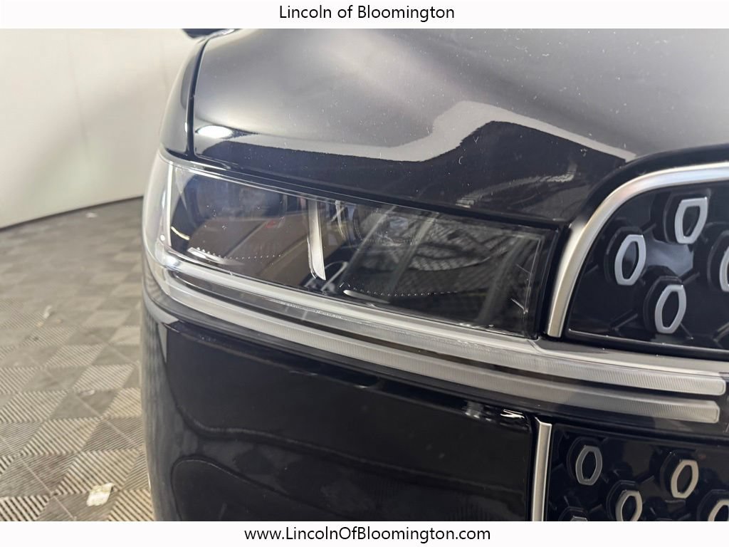 New 2026 Lincoln Navigator L Reserve AWD/4WD image 12