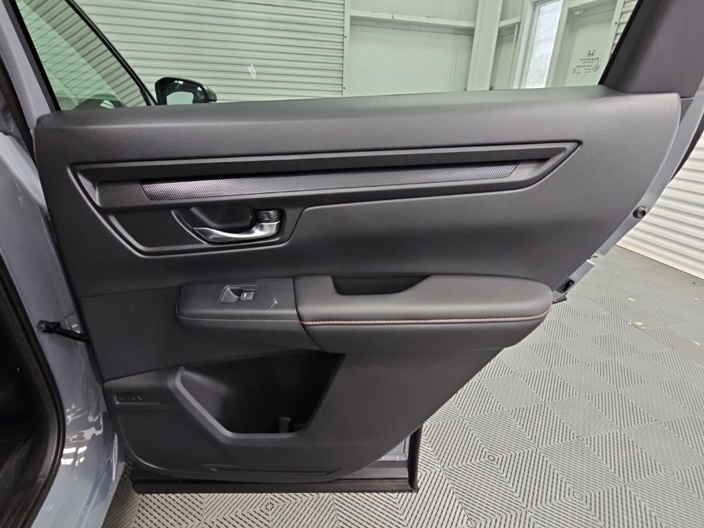 Used 2026 Honda CR-V Sport image 34